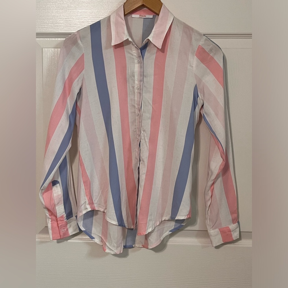 Shasa size M Striped Button-Up Shirt